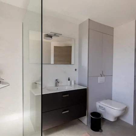 公寓 Le Leon - Appartement Design - Terrasse & Vue 维琪奥港