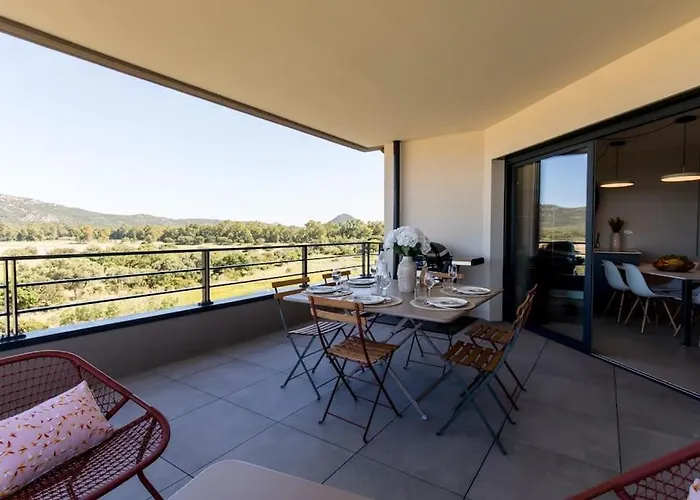 Le Léon - Vue Montagne Vecchio